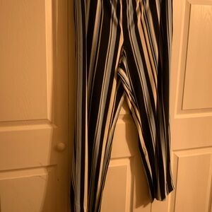 DENNIS BASSO Size 1X. EUC. Blue/White Full Length Pants